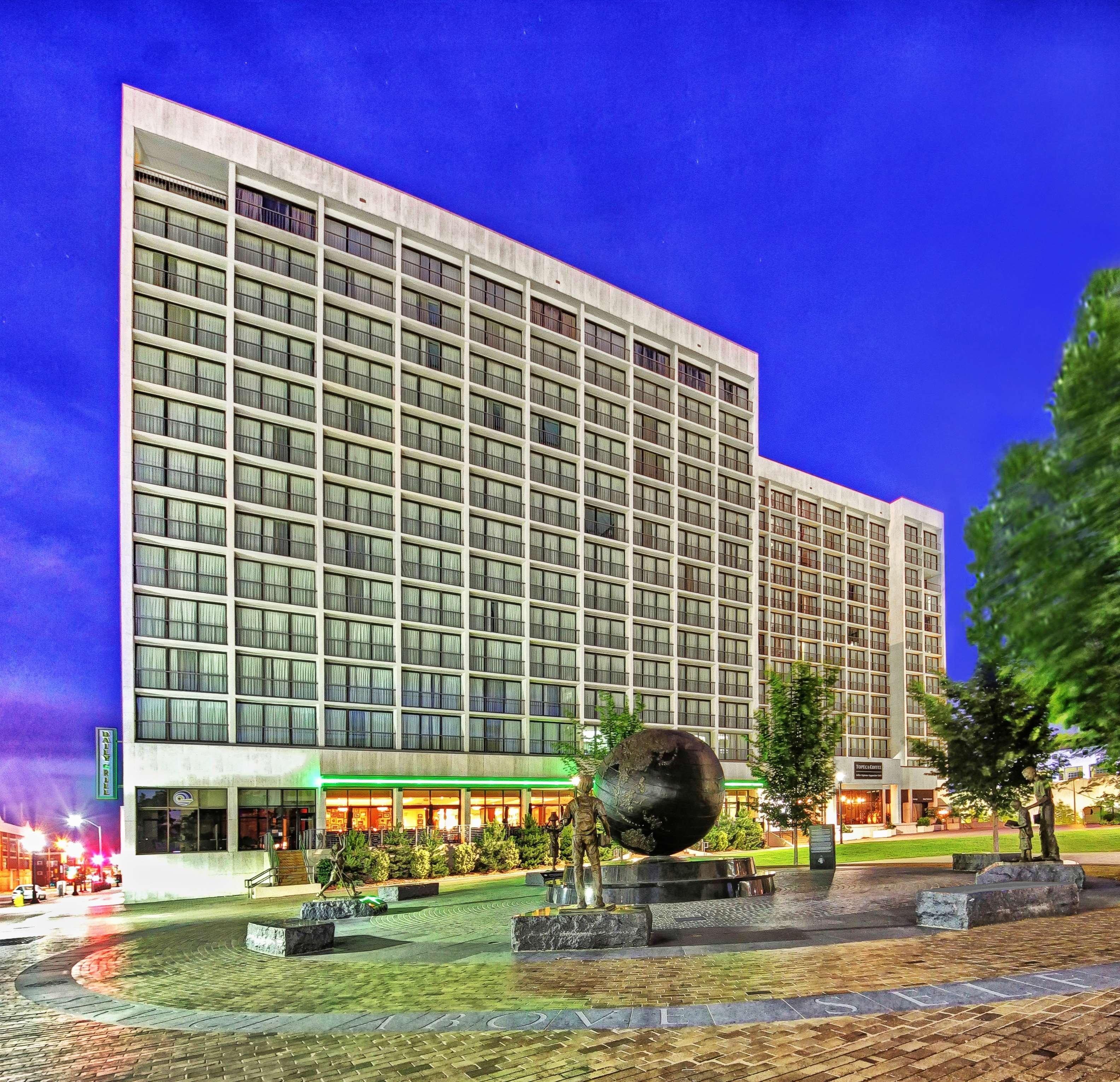 Hyatt Regency Tulsa Downtown Hotel Exterior photo
