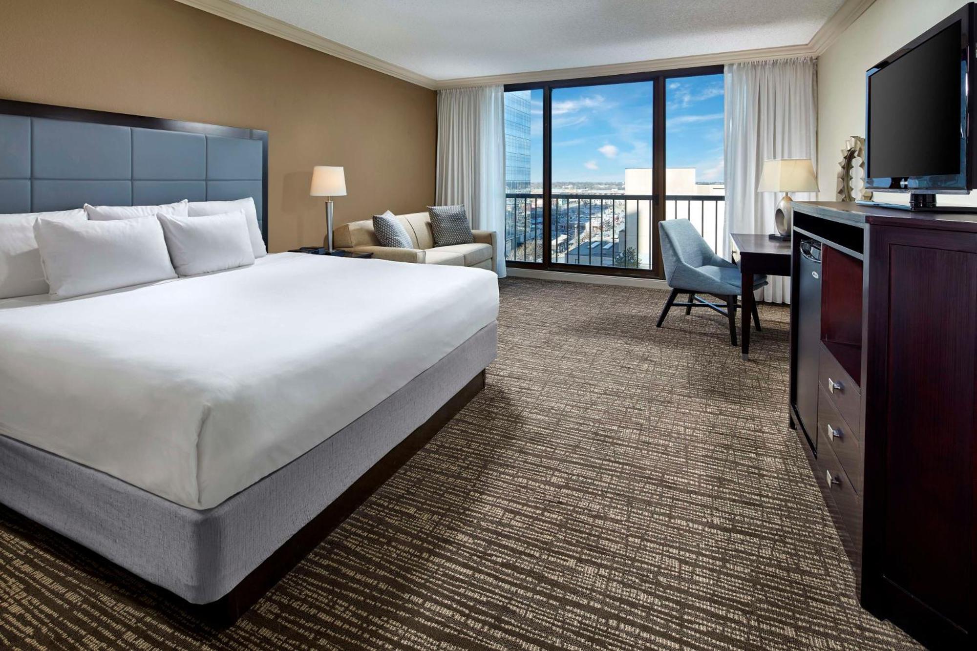 Hyatt Regency Tulsa Downtown Hotel Exterior photo